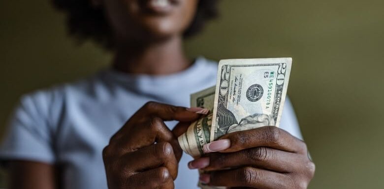 Beyond the Budget: Rebuilding Your Relationship with Money and Overcoming Money Dysmorphia